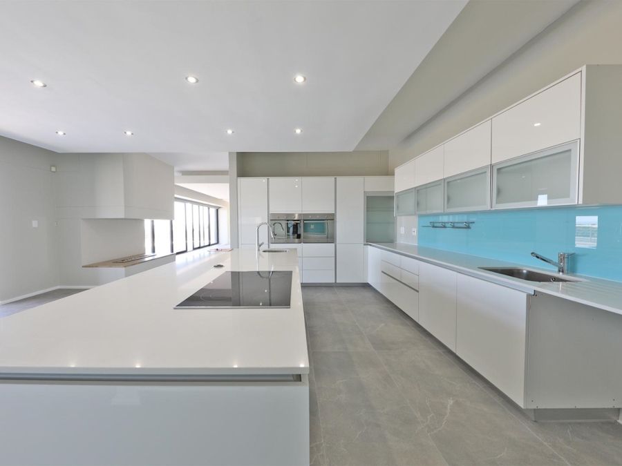 6 Bedroom Property for Sale in Baronetcy Estate Western Cape